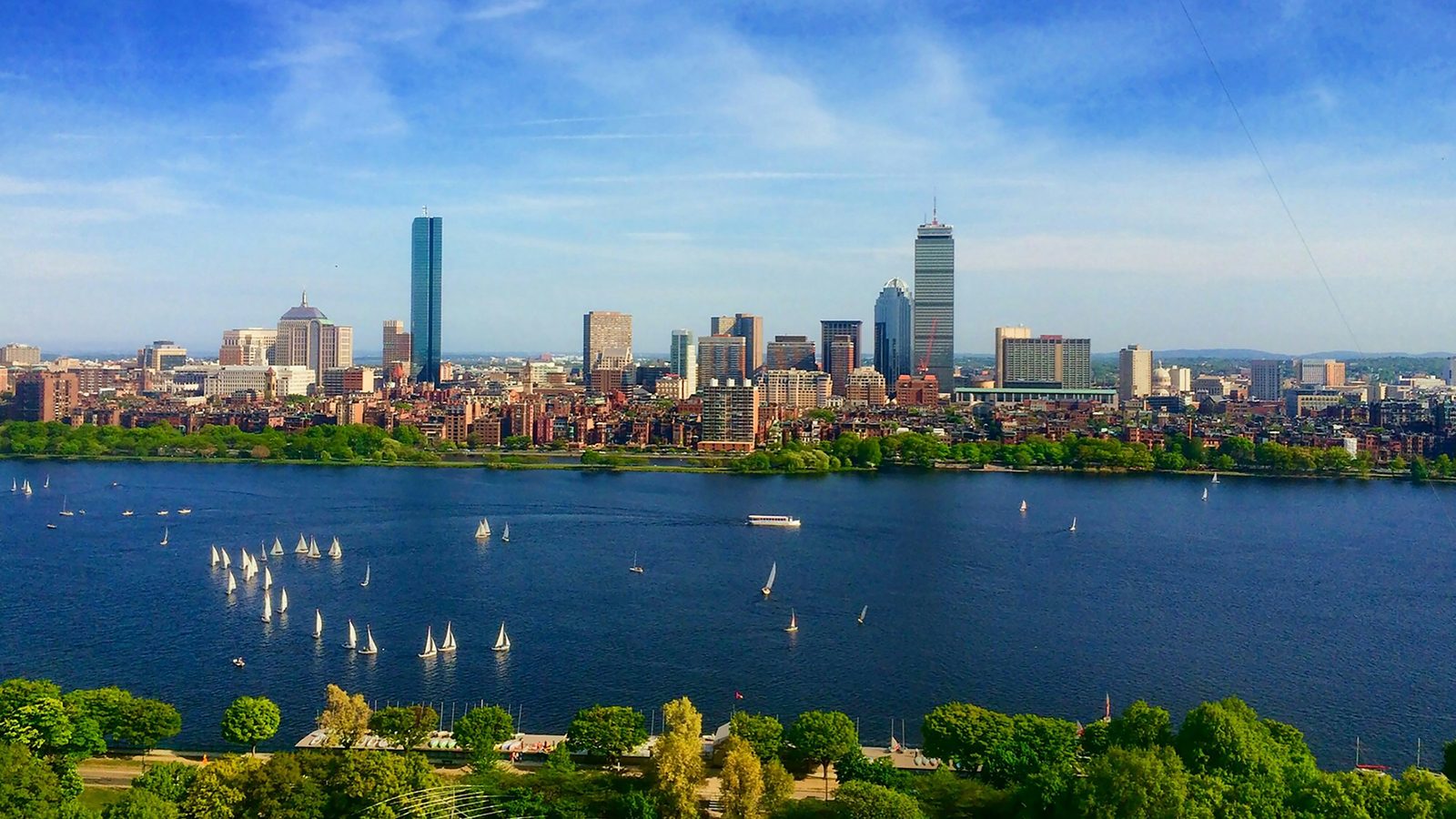 Boston Direct Flights: Logan Airport for Groups