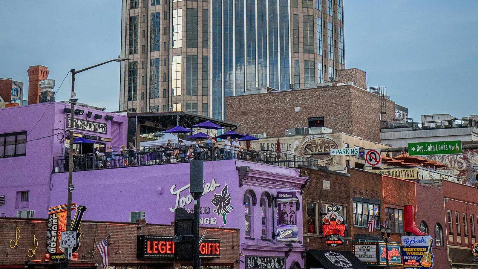 Nashville Company Offsites: Flights, Venues and Seasons